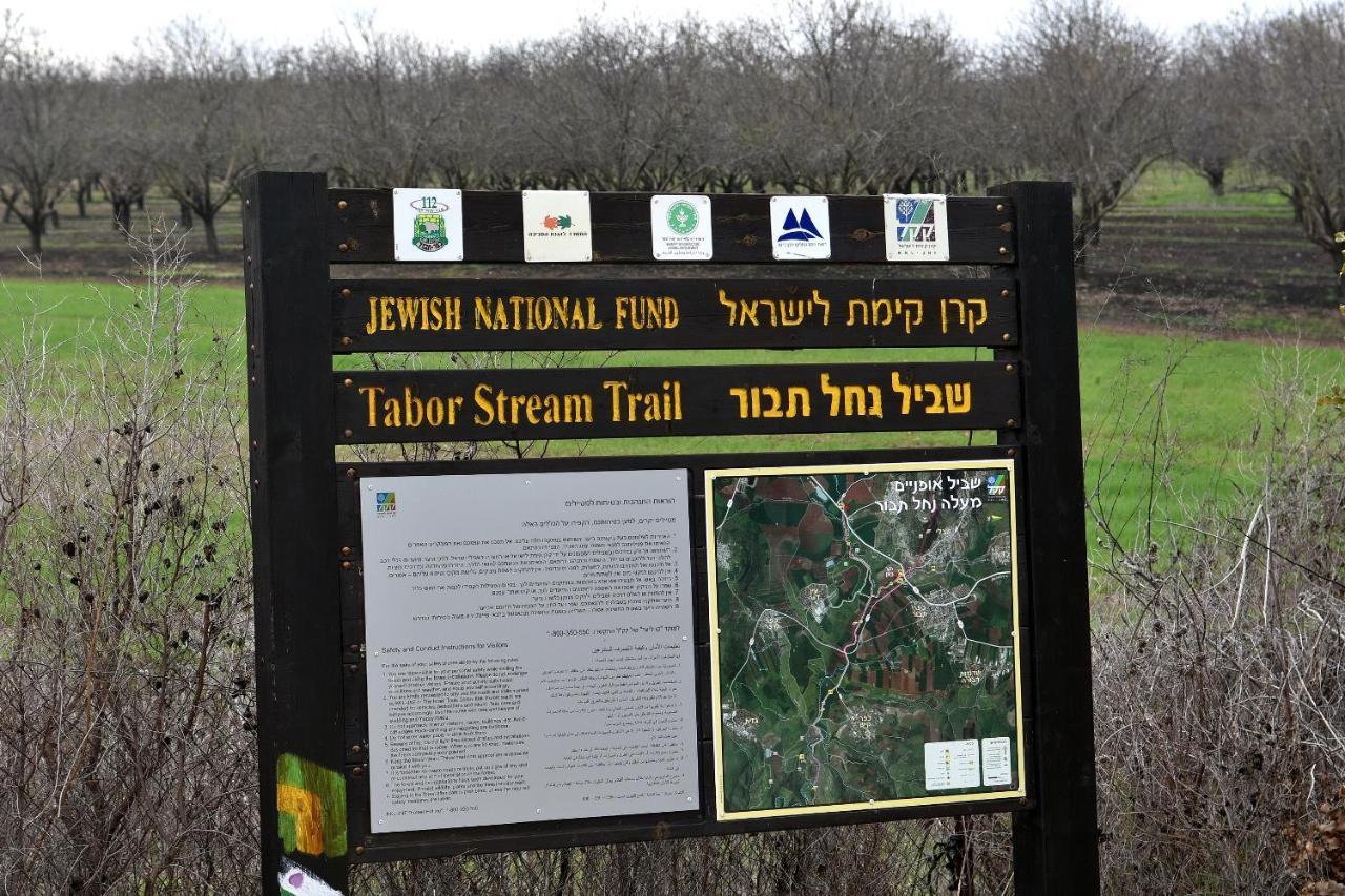 Pearl Of The Valley Hotel Kfar Tavor Luaran gambar