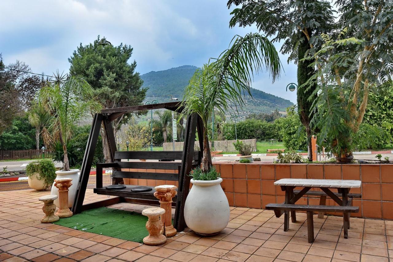 Pearl Of The Valley Hotel Kfar Tavor Luaran gambar